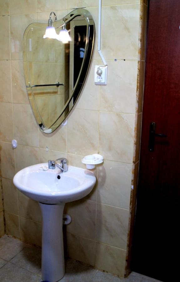 Hotel Anuta à Breaza  Extérieur photo